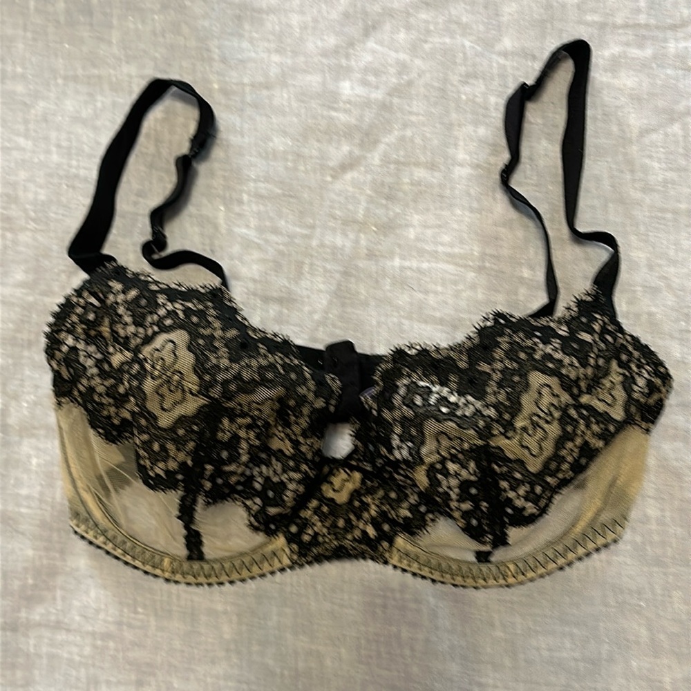 32E Madison Lejaby Black and Nude French Lace Bra